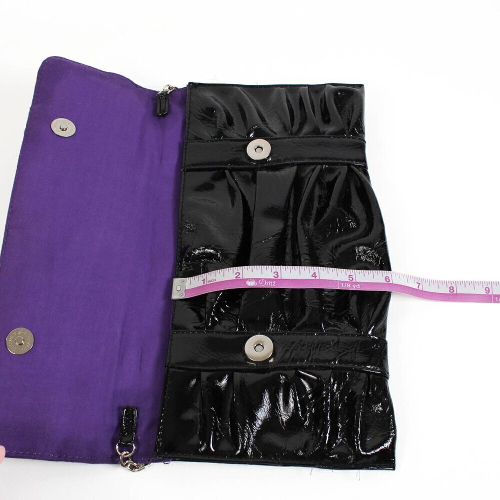 Daisy Fuentes Black Patent Leather Clutch Shoulder Bag Chain Strap Purple Lining - Picture 9 of 10